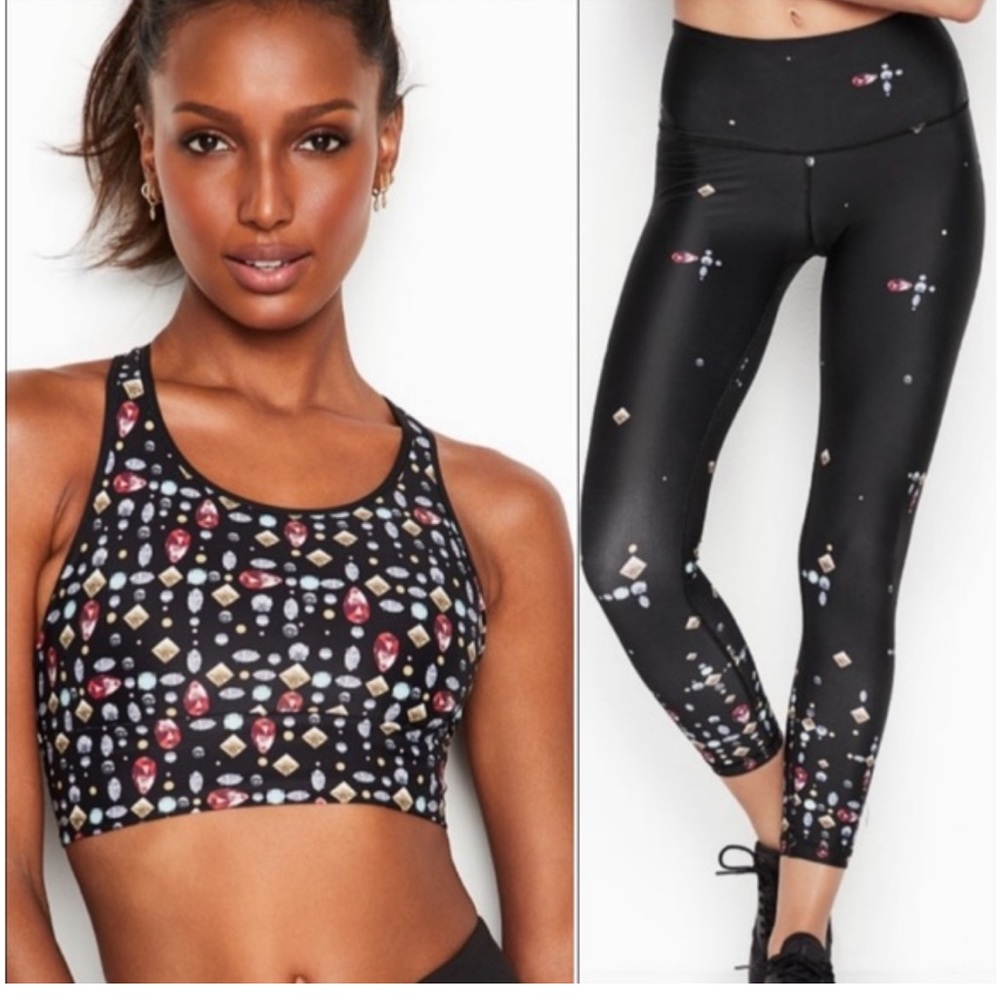 VSX Set:  Yoga Pants (M) & “The Player” Sports Bra (L)
